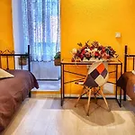 ゲストハウス Casa Crown 3*