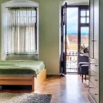 Casa Crown