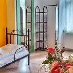 Casa Crown