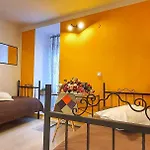 Casa Crown ゲストハウス 3*