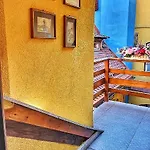 Casa Crown