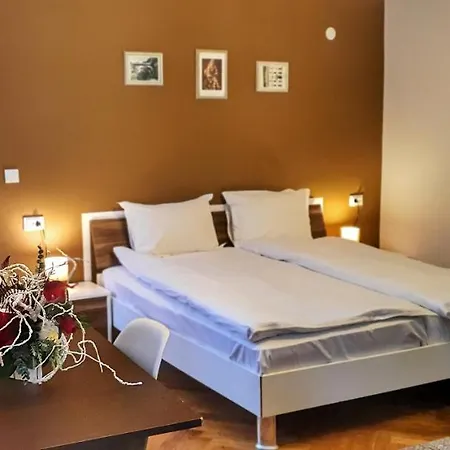 Casa Crown Konukevi 3*