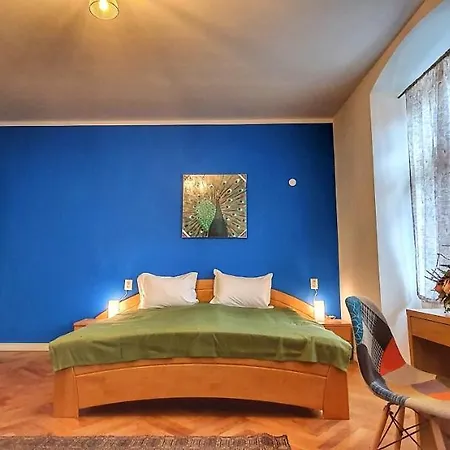 Konukevi Casa Crown 3*