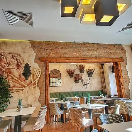 Casa Crown 招待所