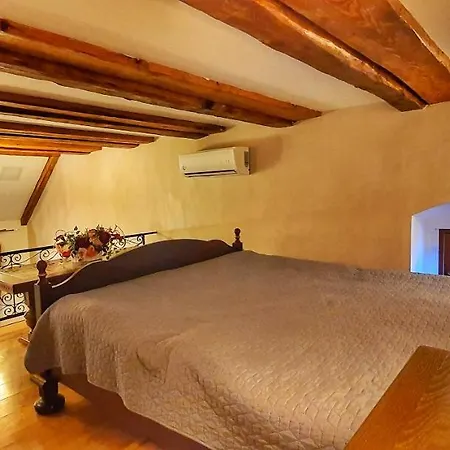 Konukevi Casa Crown Braşov