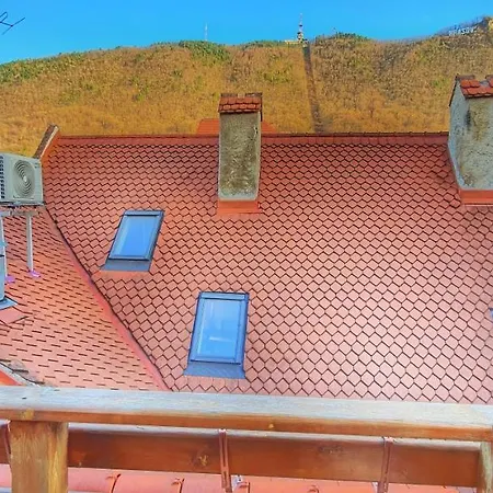 Konukevi Casa Crown Braşov