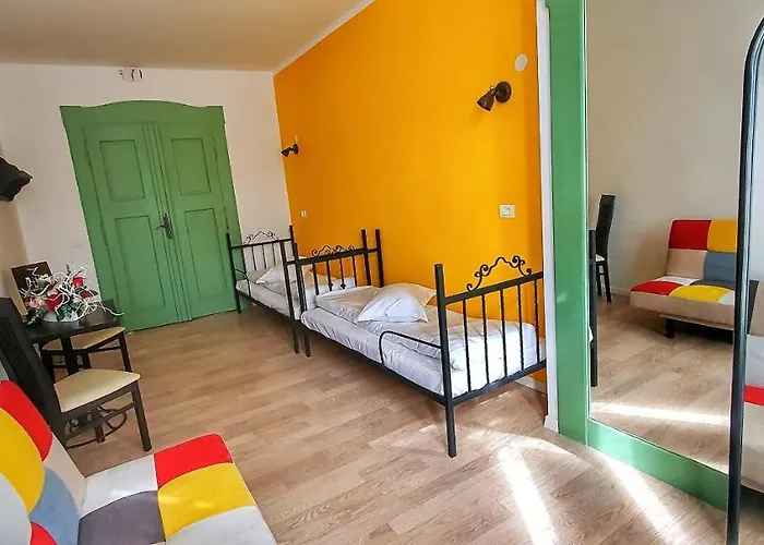 Guest house Casa Crown 3*