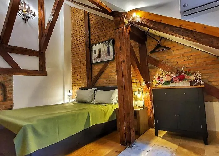 Guest house Casa Crown